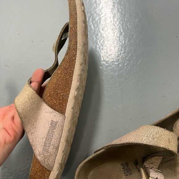 Birkenstock Gizeh Metallic Pink Sandals, size 39 - Picture 9 of 9